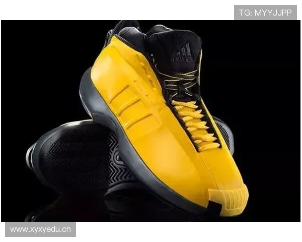 郭昊文家里装修比他打球还讲究，听说鞋柜里藏了几双跑车鞋？