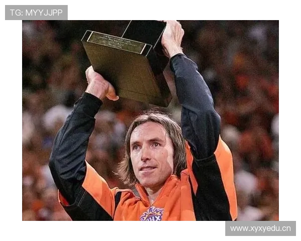 纳什无球跑动改变进攻节奏，高效组织引领太阳战术体系